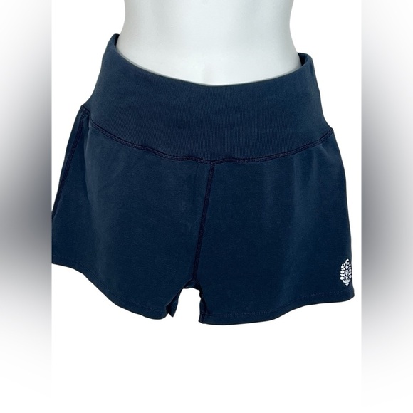 Free People Movement Hot Shot Micro SET- Navy NWT Large - Picture 10 of 14